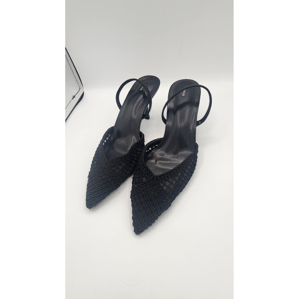 Womens Black Woven Mesh Pointed Toe Slingback Kitten Heels Size 38 2 in Heel